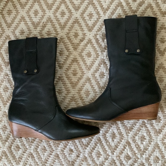🖤 Witchery wedge boots in dark blue/black EU 37/AU 6/6.5 (brown bottom) 🖤 - Picture 3 of 7